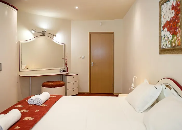 شقة Bright & Spacious 2-bedroom Flat In By Flat Mаnаger *