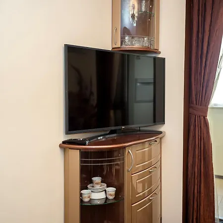 Apartmán Bright & Spacious 2-bedroom Flat In By Flat Mаnаger