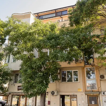 Apartmán Bright & Spacious 2-bedroom Flat In By Flat Mаnаger Varna