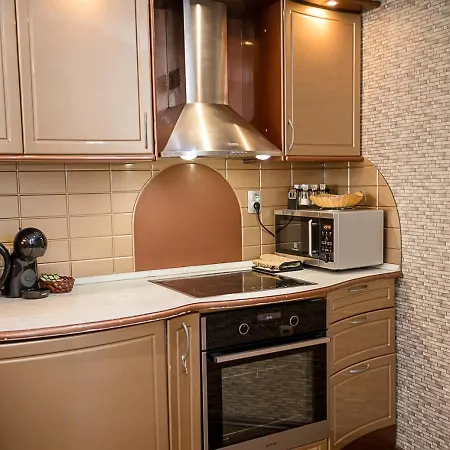 Bright & Spacious 2-bedroom Flat In By Flat Mаnаger Varna