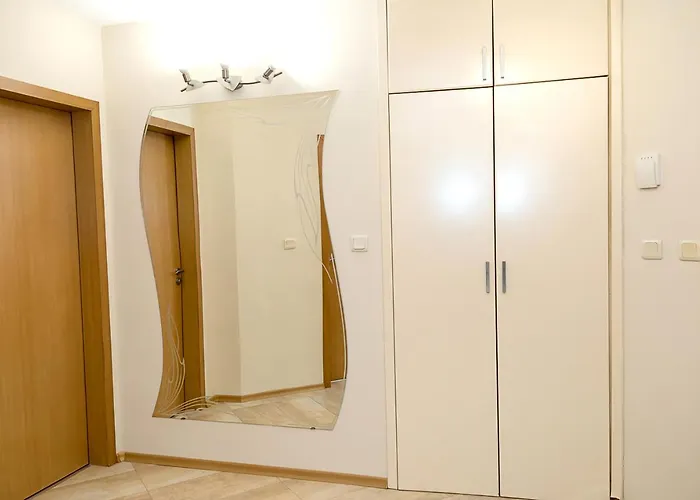 Bright & Spacious 2-bedroom Flat In By Flat Mаnаger * 瓦爾納