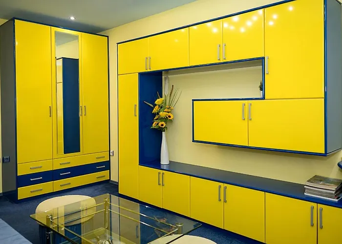 Bright & Spacious 2-bedroom Flat In By Flat Mаnаger 公寓 瓦爾納